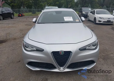 2017 Alfa Romeo Giulia Awd из США, поврежденный, VIN ZARFAEDN6H7527852